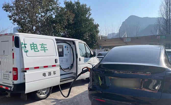 方城汽车搭电